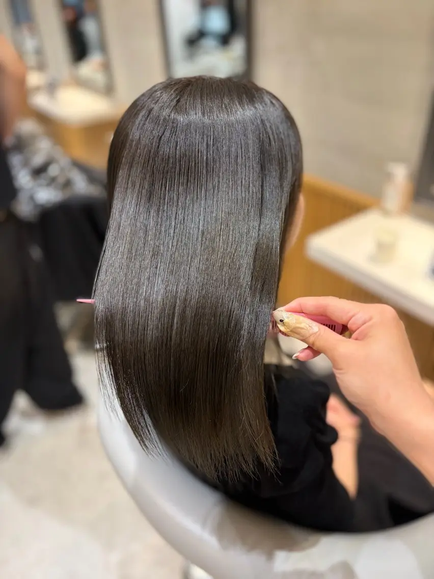 ミディアム カラー カット ヘアカラー トリートメント ヘアセット/レイヤー 縮毛矯正/はるか🎀のヘアスタイル