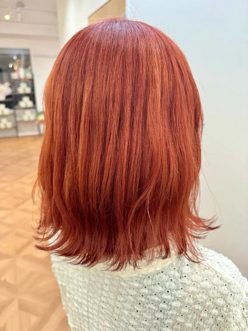 ミディアム カラー ブリーチ オレンジ カット ヘアカラー 佐々木 有彩のヘアスタイル