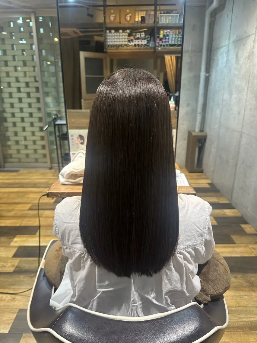 ファッションカラー+トリートメント　ミディアムヘアの写真