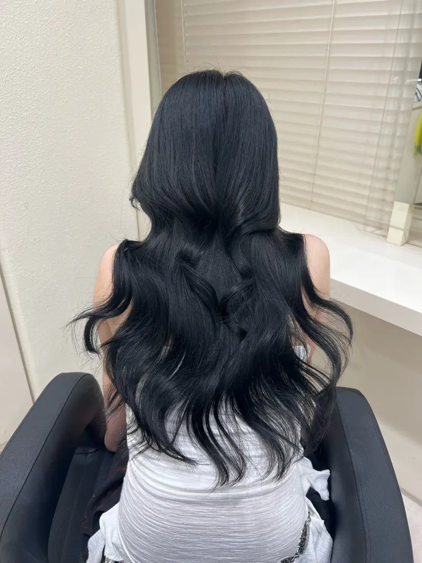 ロング カラー ヘアアレンジ 韓国レイヤー＆ピンク 艶髪🩶maikoのヘアスタイル