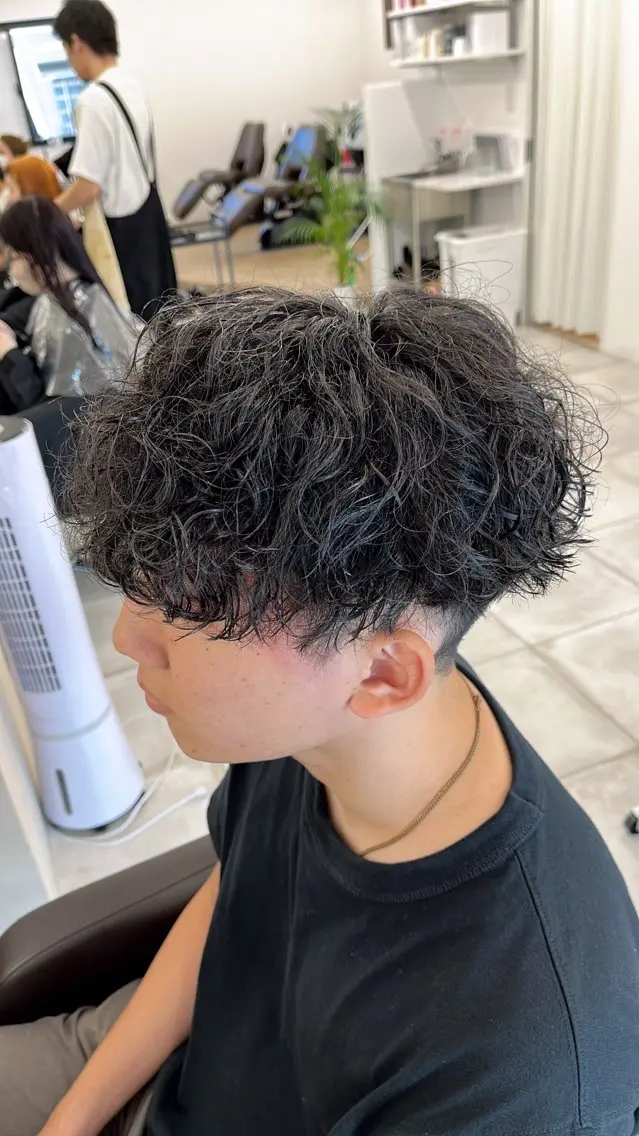 ショート パーマ メンズ 🏆メンズヘア特化 🥇代表りんぺーのヘアスタイル