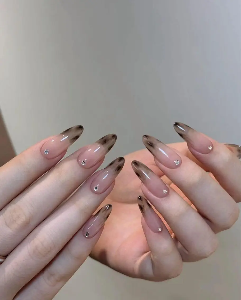 ネイル ハンドネイル T.Lee Nail Lilyのネイルデザイン