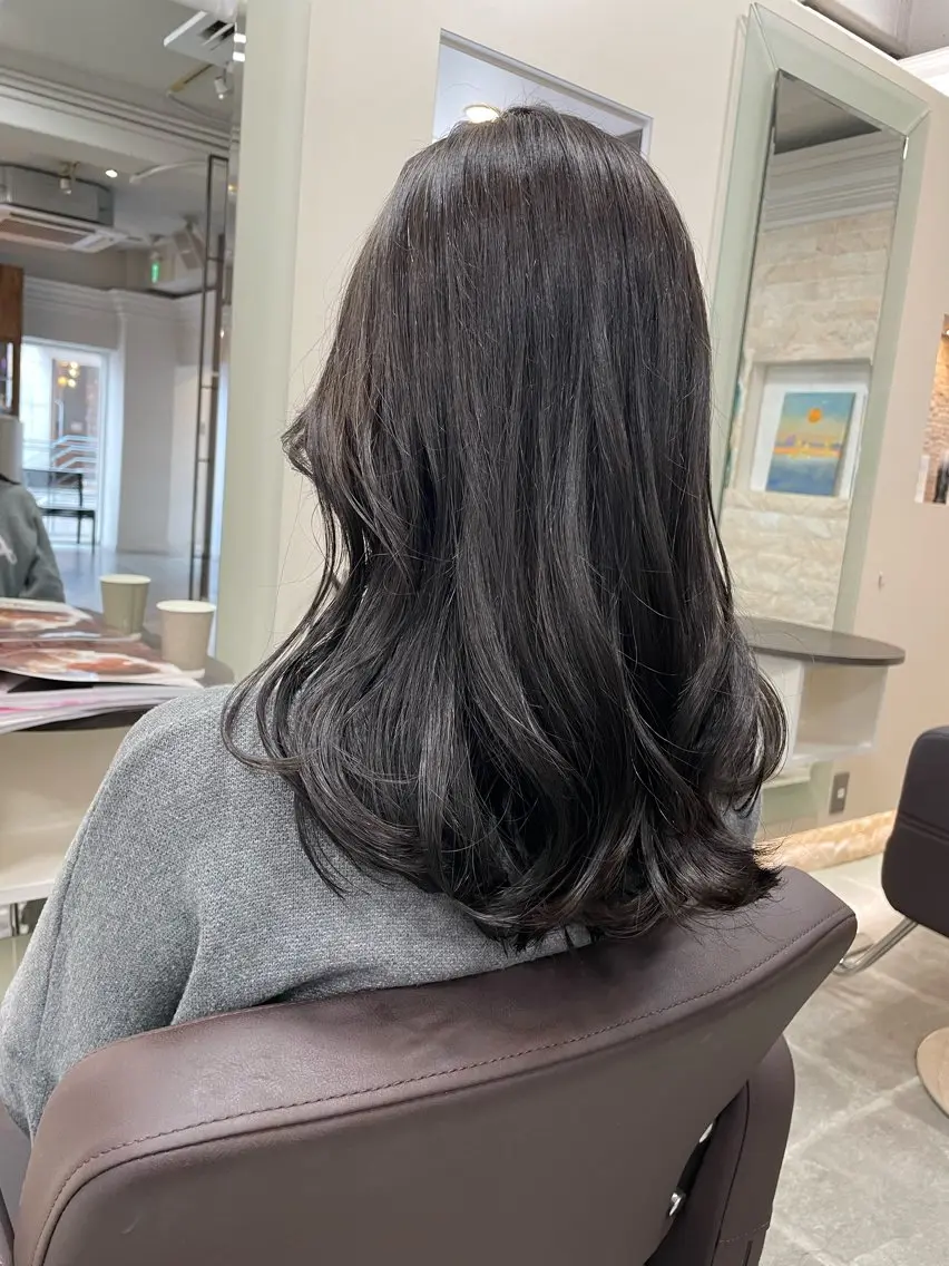 セミロング カット ヘアカラー トリートメント 平 ちひろのヘアスタイル