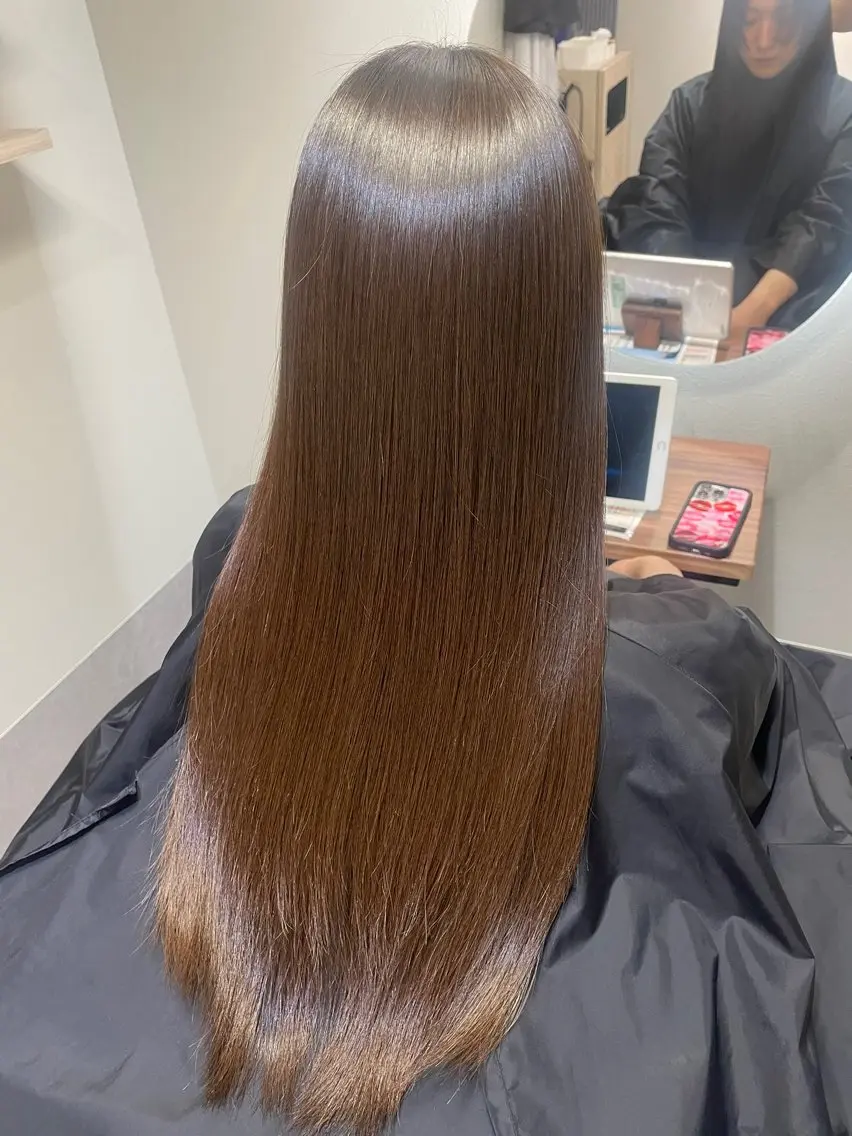 ロング 縮毛矯正 丸内 麻奈のヘアスタイル