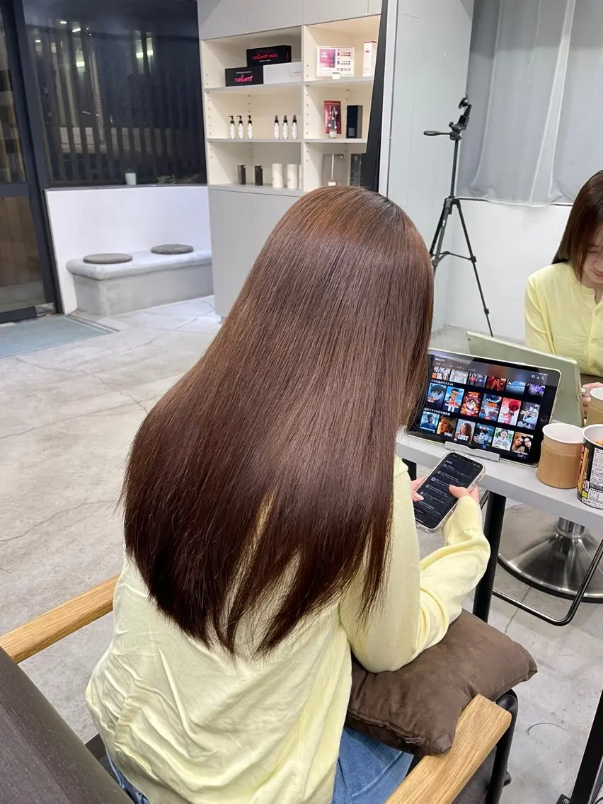 ロング 縮毛矯正 絶対綺麗な暖色カラー 🎯あります✨増渕✨のヘアスタイル
