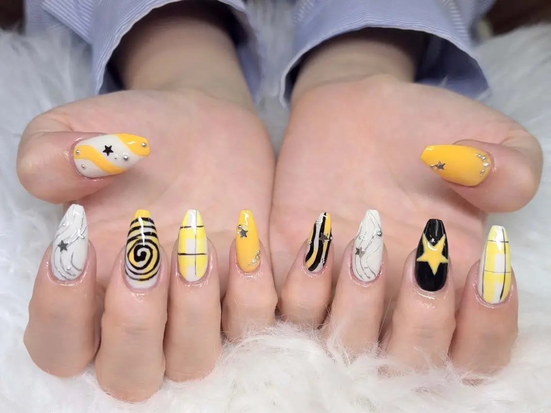ネイル チークネイル ドット フレンチネイル グラデーション 韓国ネイル ハンドネイル Kei Nail Shibuyaのネイルデザイン