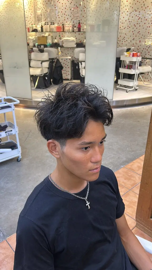 ショート パーマ メンズ メンズパーマ フェード/メンズ パーマ TUMのヘアスタイル