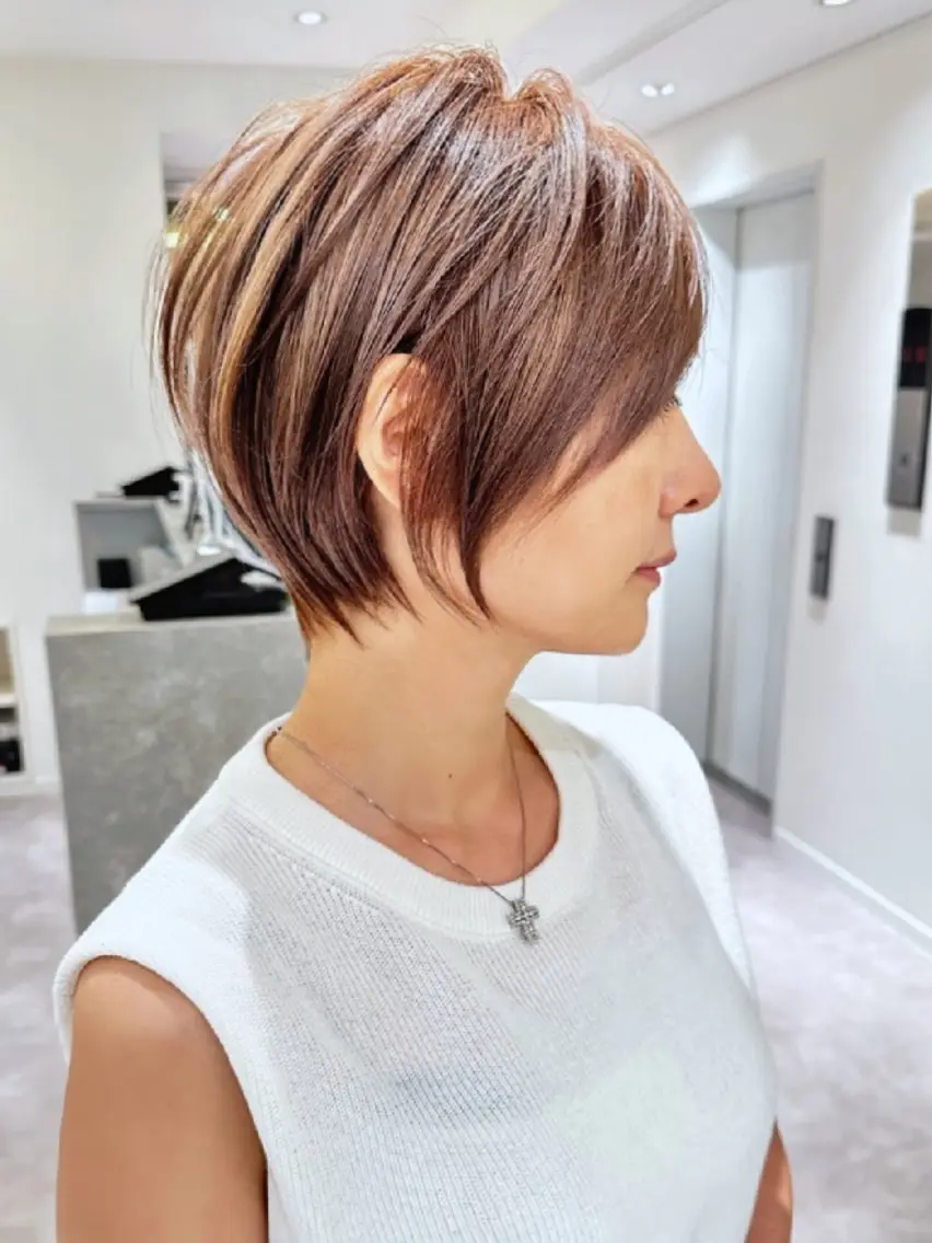 ショート 山嵜 菜織のヘアスタイル
