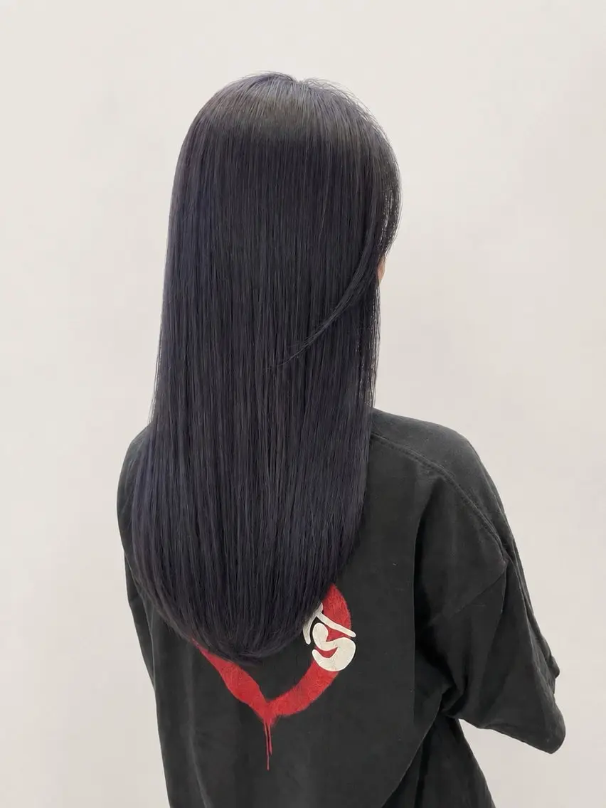 カラー ダブルカラー 堀 綾花のヘアスタイル