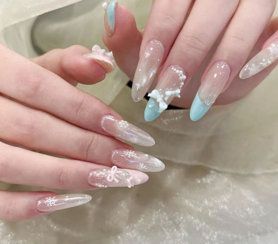 ネイル ハンドネイル 🎀 Ayaka_nailのネイルデザイン