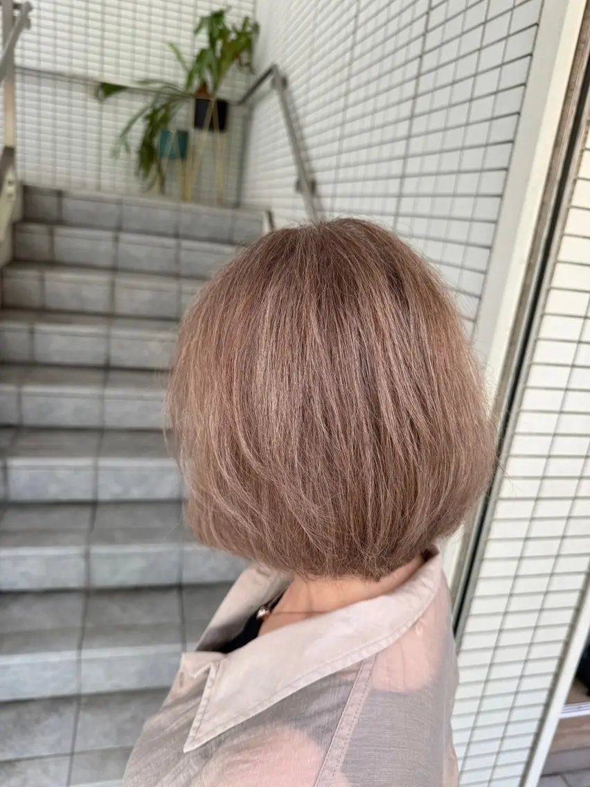 40代から60代のカットのレッスンをしております。の写真