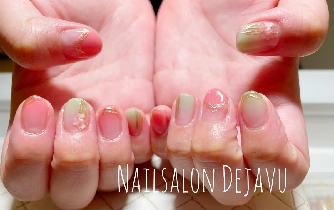 ネイル アートネイル ミラーネイル 春ネイル ハンドネイル Nailsalon Dejavuのネイルデザイン