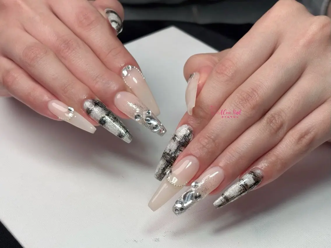 ネイル 桜ネイル 長さ出し フラワーネイル フレンチネイル ジェルネイル ハンドネイル ACon NailSalonのネイルデザイン