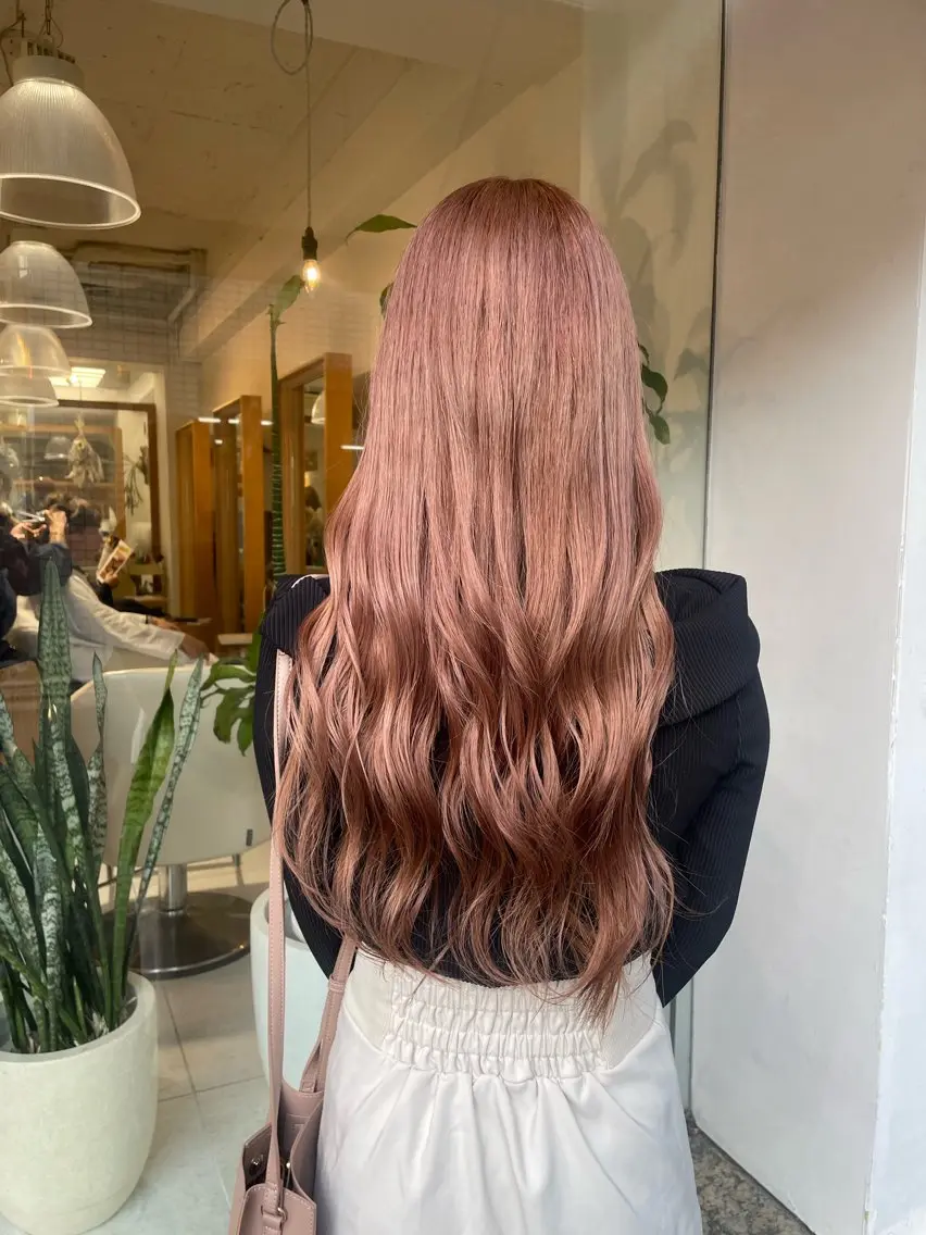 ロング カラー ベージュカラー ブリーチ ミルクティーベージュ カット ヘアカラー 福田千尋/インナー カラー/縮毛矯正のヘアスタイル
