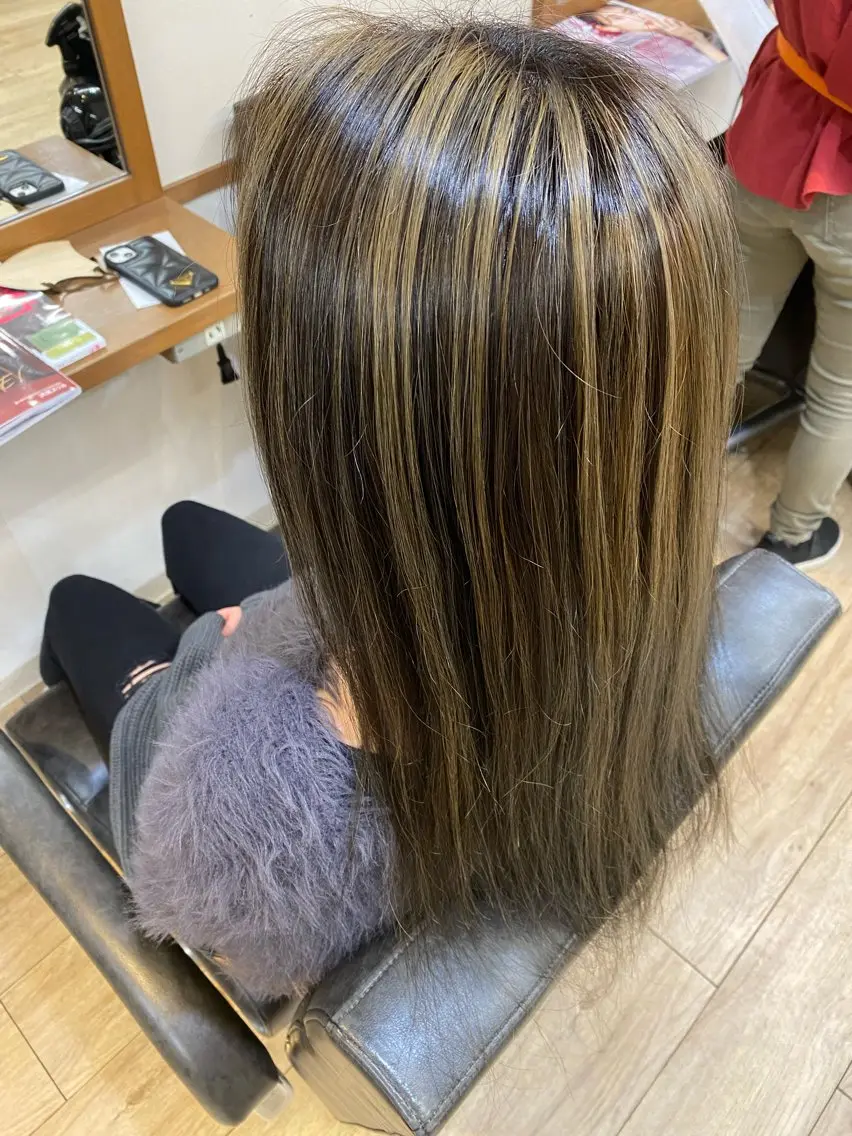 ロング カラー ハイライトカラー ハイライト 國分 伸也のヘアスタイル