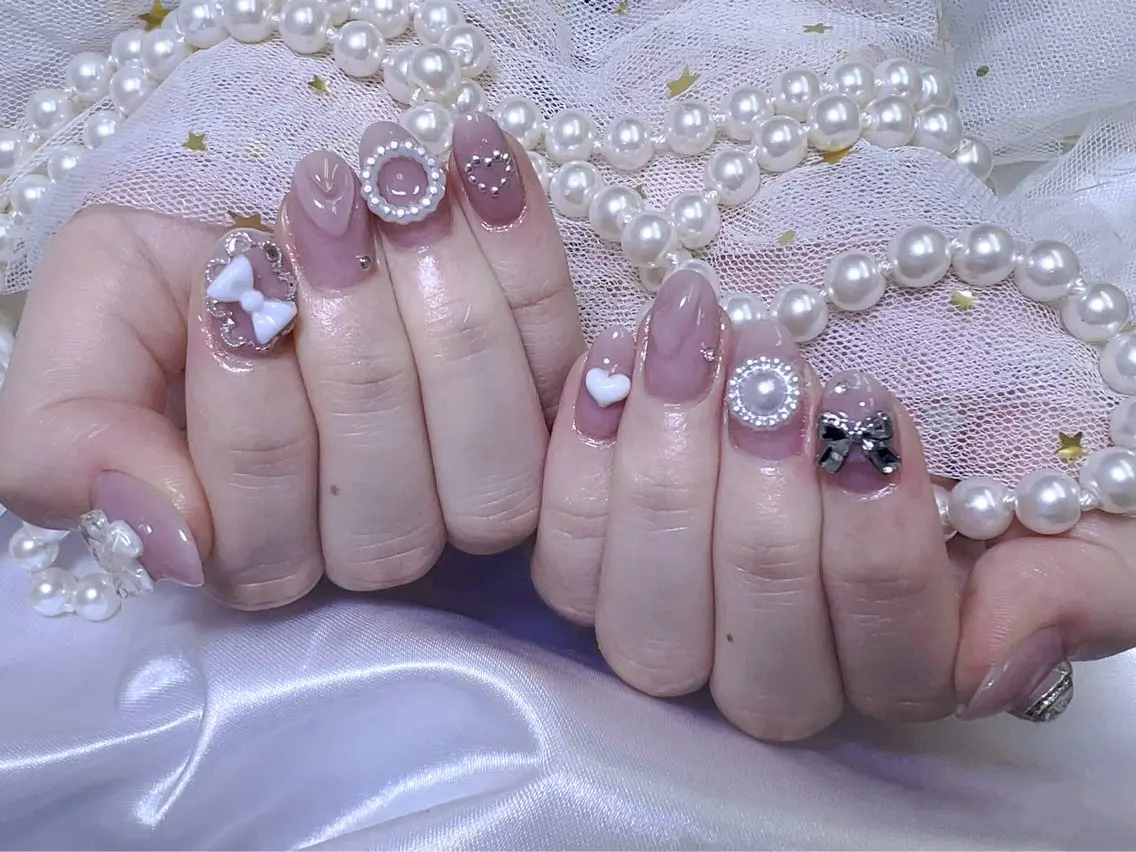 ネイル ハンドネイル VIVIAN リサのネイルデザイン