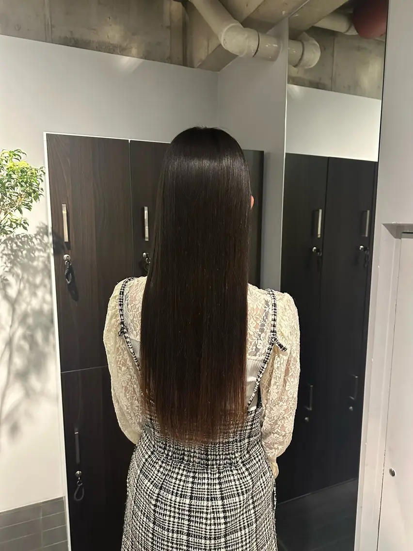 ロング 縮毛矯正 西 美羽のヘアスタイル