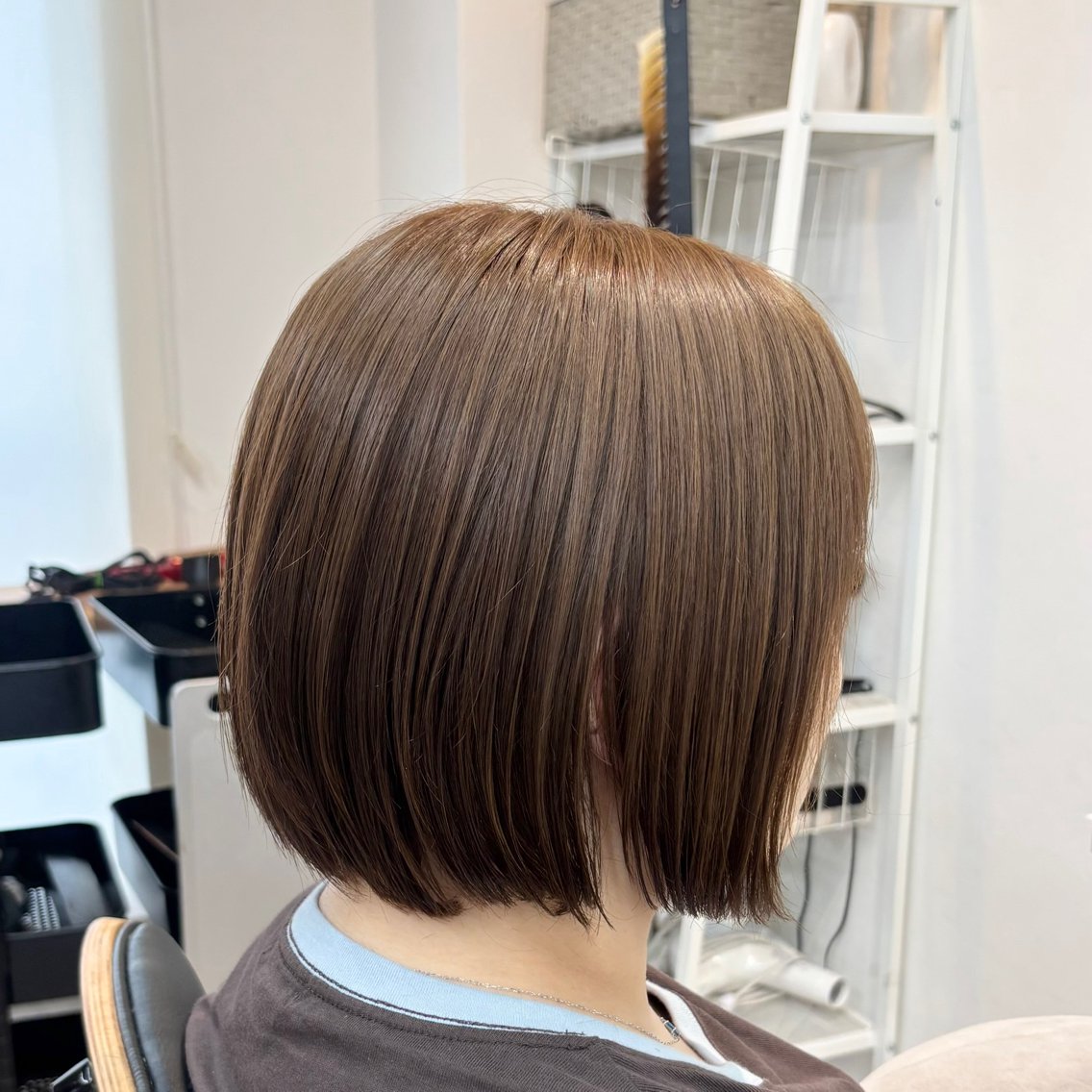 ショート カット ヘアカラー トリートメント レイヤー/艶感 /透明感カラー/うみのヘアスタイル