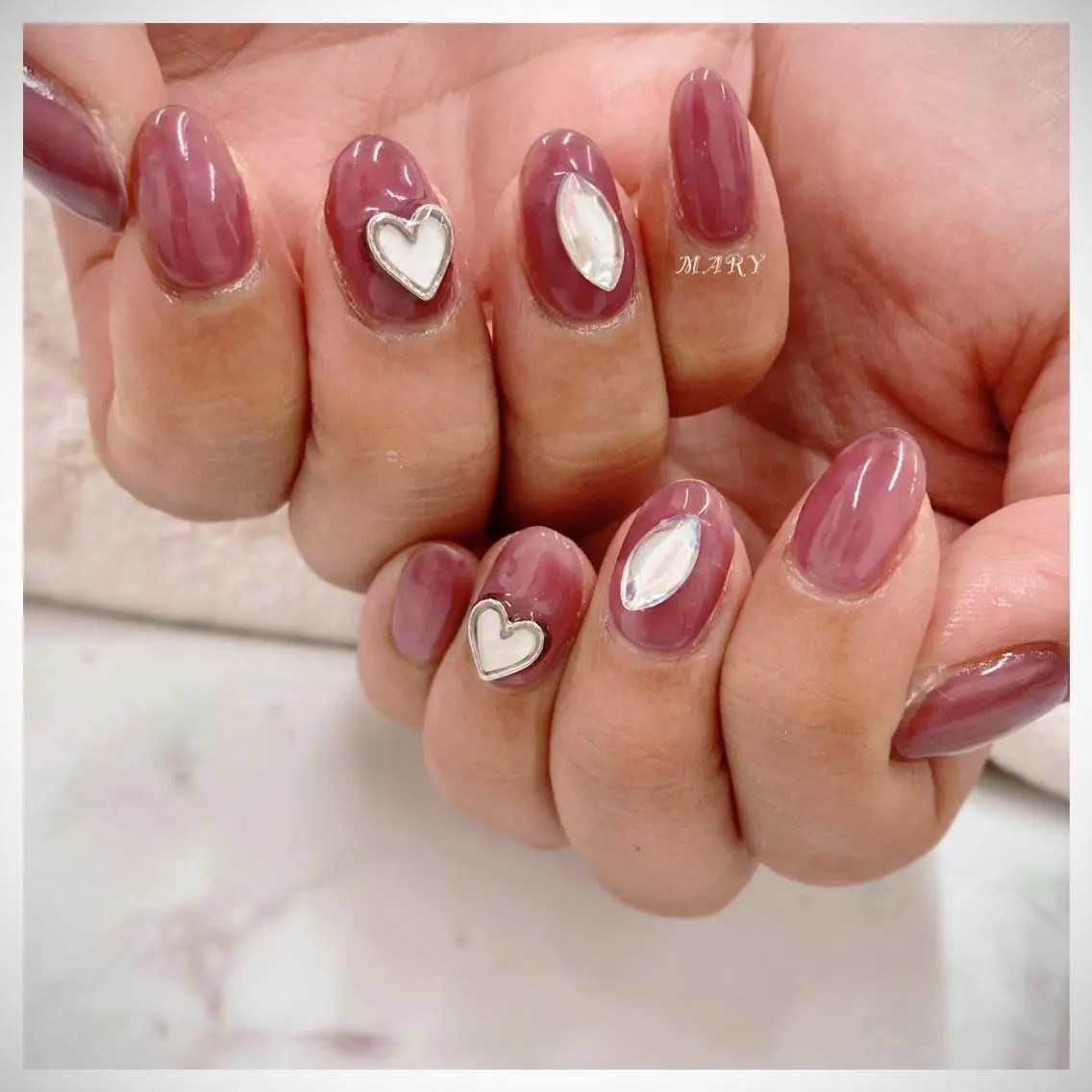 ネイル ハート ニュアンスネイル ワンカラーネイル シンプルネイル ハンドネイル Mary nail .narumiのネイルデザイン