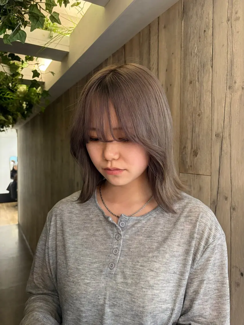 ミディアム カラー シルバー ヘアカラー 夢 菜のヘアスタイル