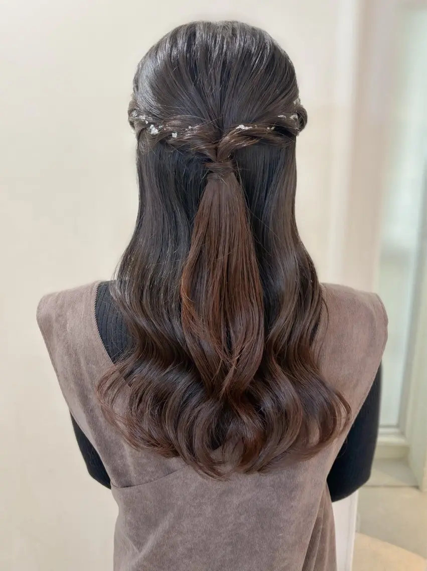 ロング ヘアアレンジ ヘアセット miku🧸 ／韓国艶髪のヘアスタイル