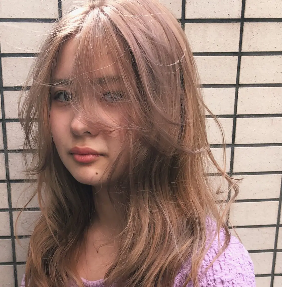 セミロング カラー ハイトーンカラー 吉川 ミチオ 【SHIKIO】のヘアスタイル