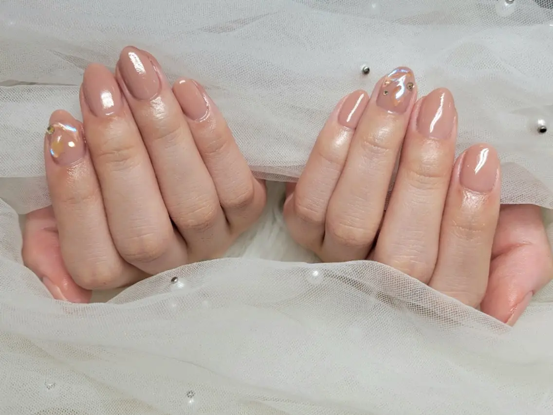 ネイル オーロラネイル ピンク ピンクベージュ シンプルネイル ハンドネイル nail patio hinaのネイルデザイン