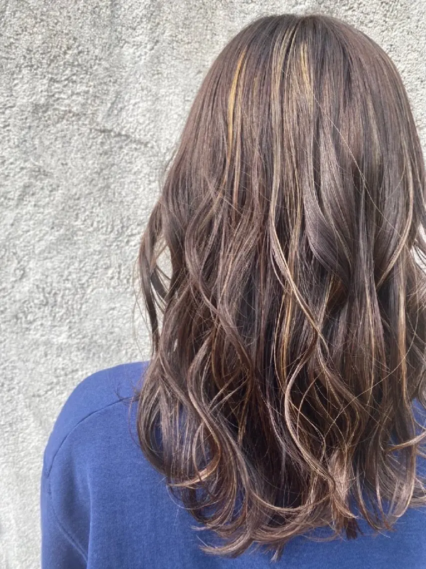 セミロング カラー 古橋 瑞希のヘアスタイル