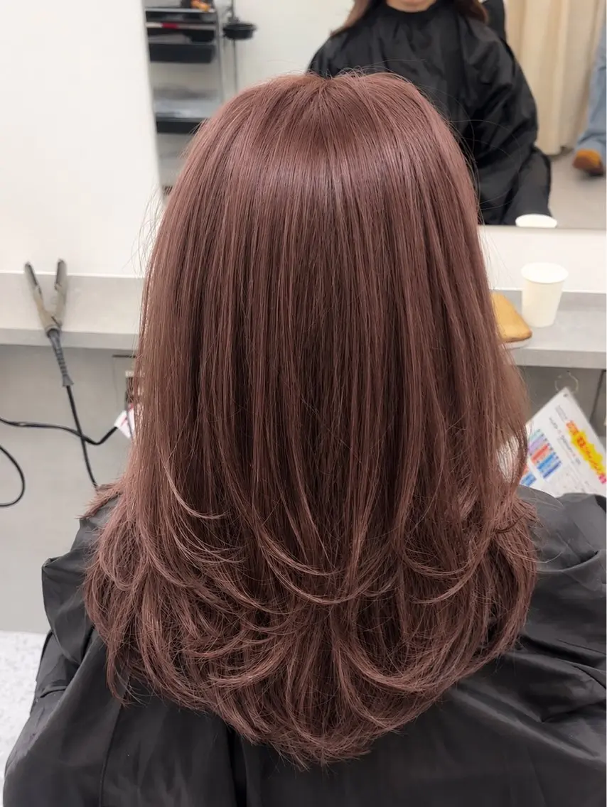 ミディアム カット ヘアカラー 韓国レイヤー艶カラー ブリーチ otohaのヘアスタイル