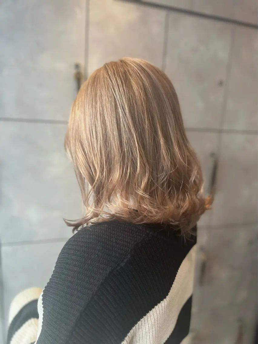 ミディアム カラー ヘアアレンジ ヘアカラー トリートメント ヘアセット 🌈インナーカラー ‘ショウマ’🌈のヘアスタイル
