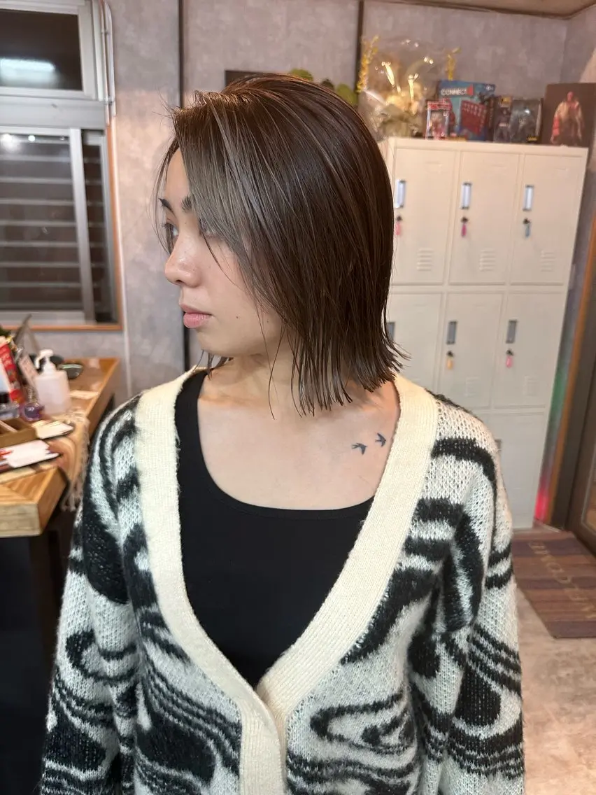 ショート 切りっぱなしボブ ショートボブ ハンサムショート 丸みショート ボブ カット ヘアカラー トリートメント モテ髪/ボブ/ショー ト/アダチフウトのヘアスタイル