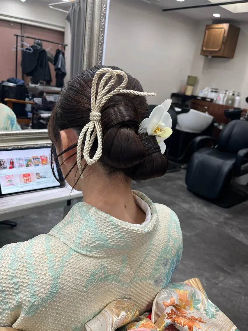 ロング ヘアアレンジ 籾木 美優のヘアスタイル