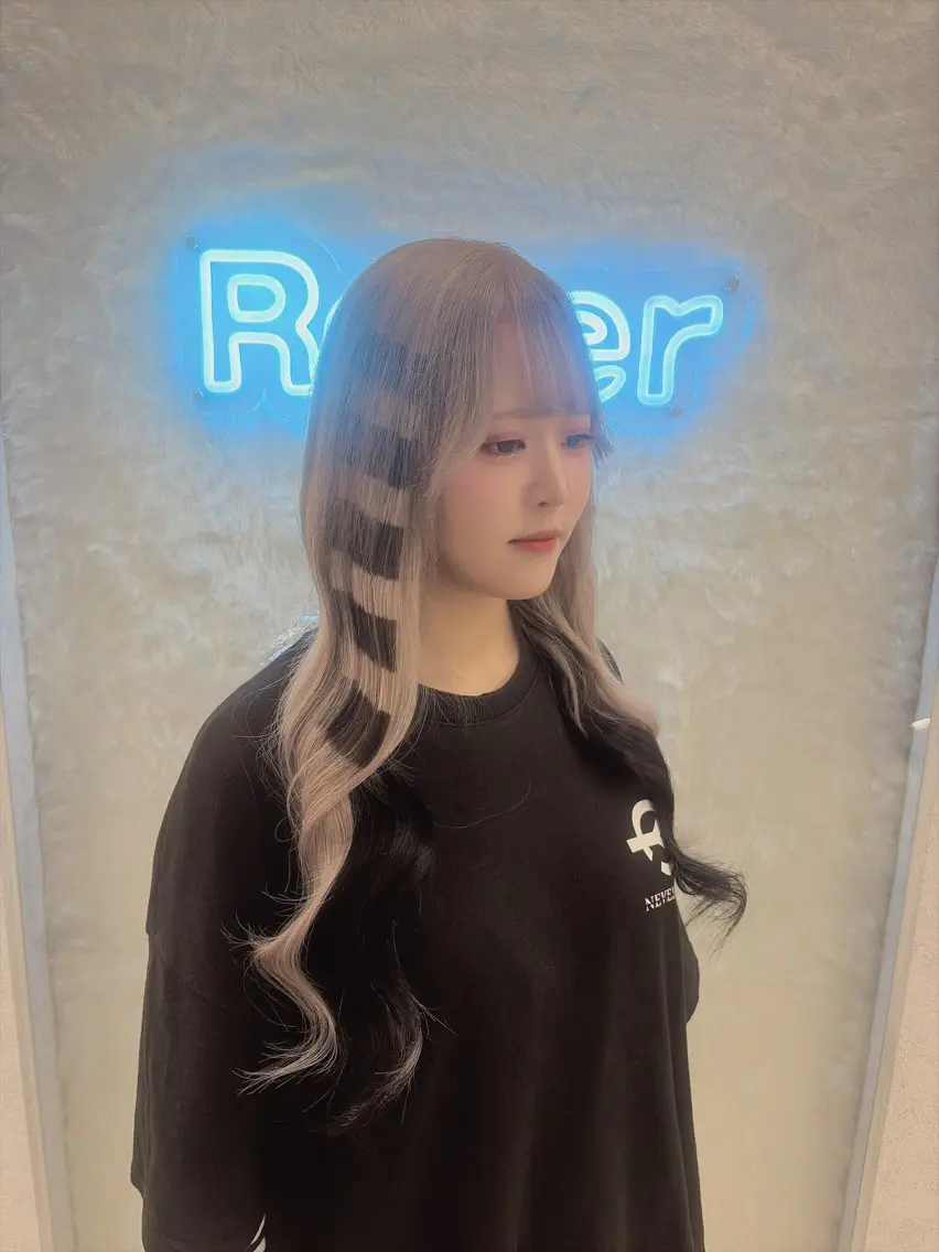 ロング エクステ エクステ 三尾 樺緒のヘアスタイル