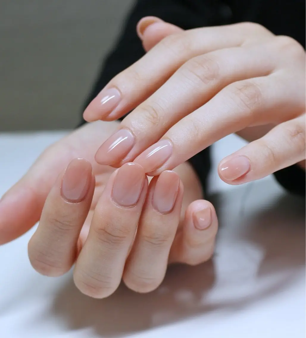 ネイル 氷ネイル・うるうるネイル 韓国ネイル ワンカラーネイル シンプルネイル ワンホンネイル ハンドネイル Baku Nailsのネイルデザイン