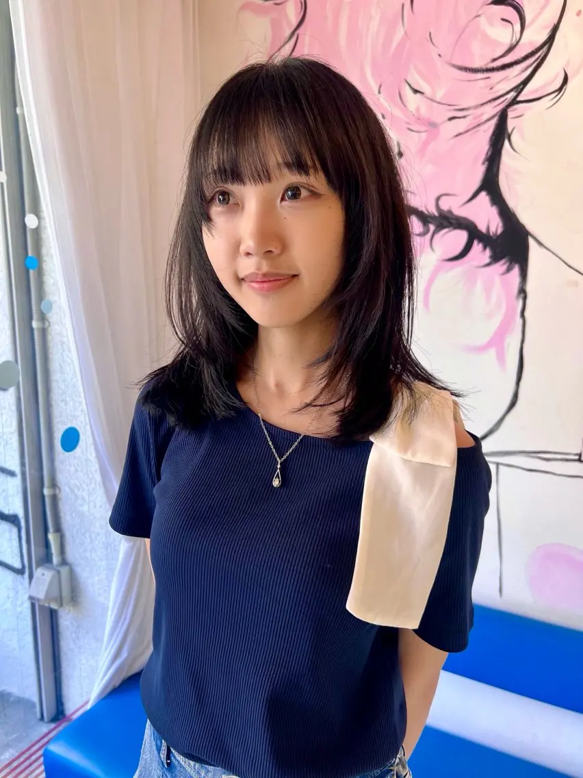セミロング 顔周りカット ハッシュカット レイヤーカット カット UNICO【ユニコ】 美佳のヘアスタイル