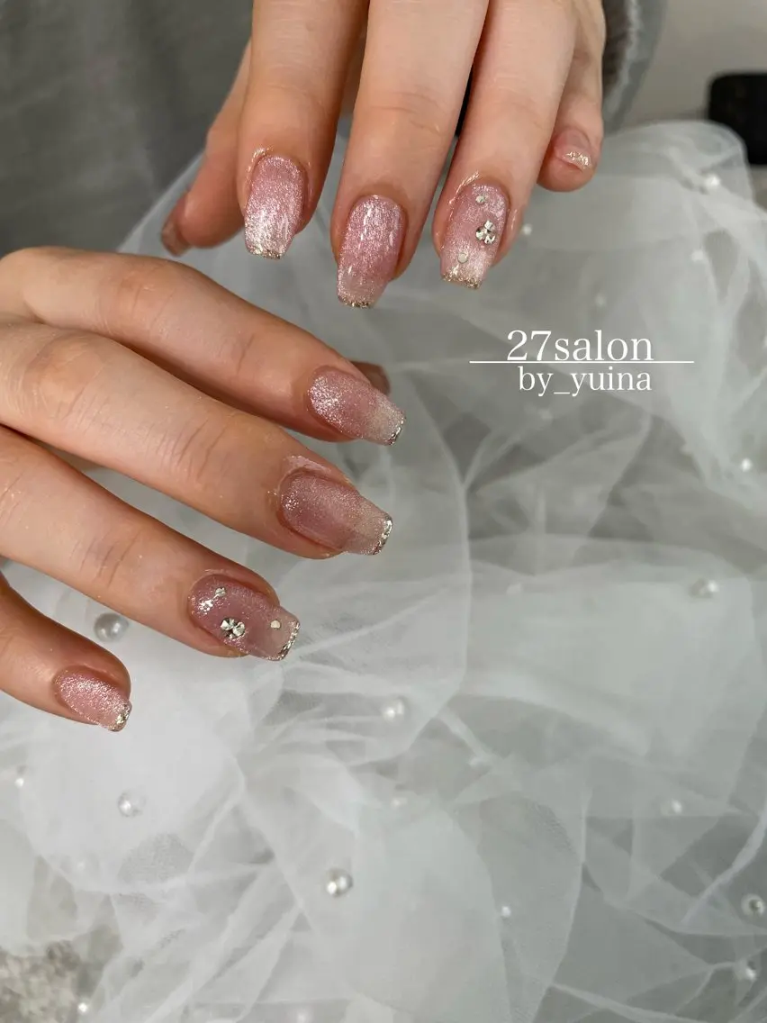 ネイル フレンチネイル マグネットネイル ハンドネイル 27salon yuinaのネイルデザイン