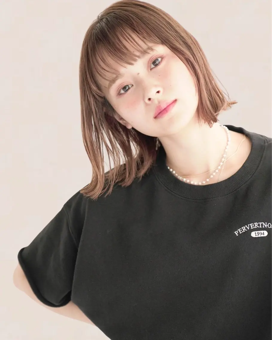 カット+透明感カラーの写真