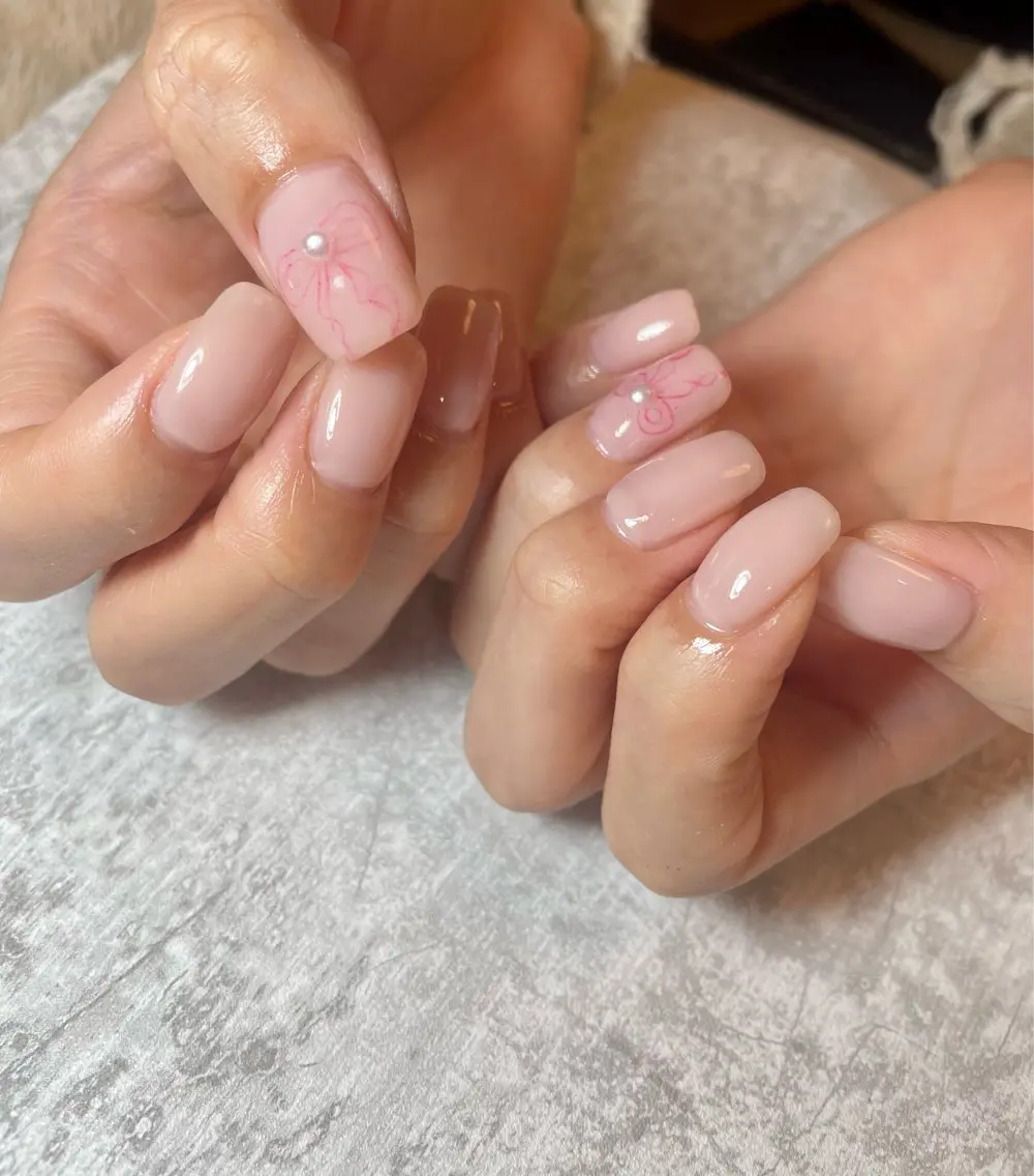 ネイル 持ち込み リボン nana .のネイルデザイン