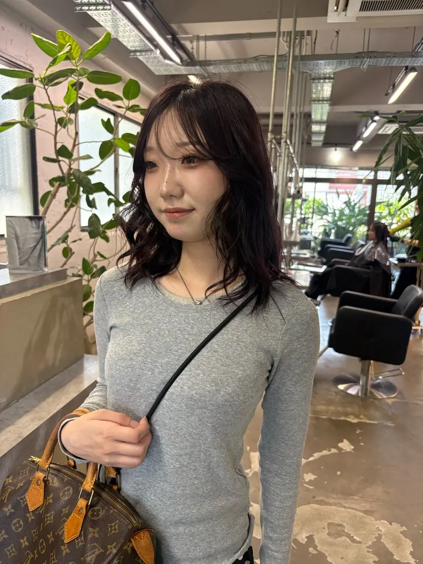 ミディアム カラー ヘアカラー ハイトーン レイヤー🎀meiのヘアスタイル
