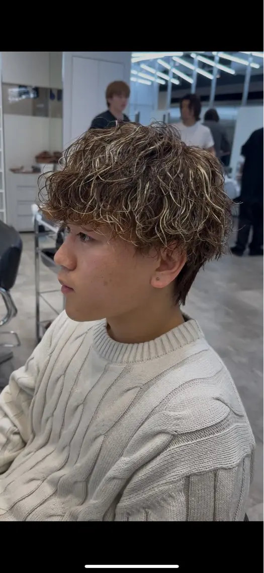 カラー パーマ メンズ カット ヘアカラー パーマ fifth park 六反穂 龍介のヘアスタイル