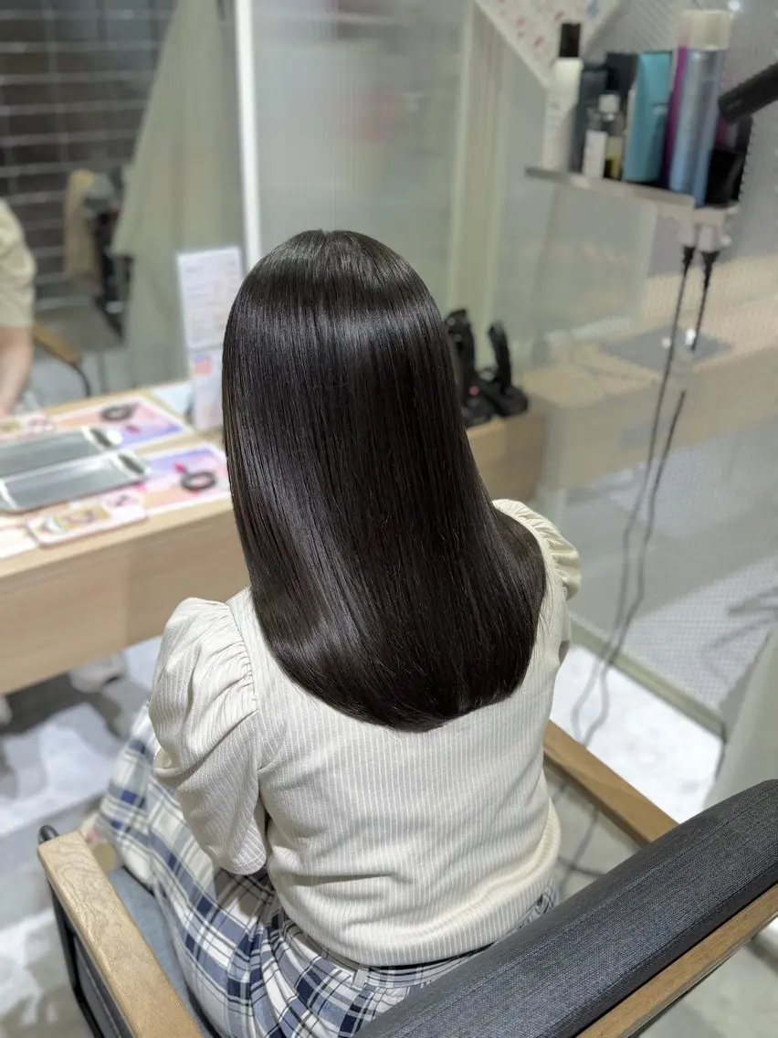 ミディアム バイエイト名古屋 星野ヒロトのヘアスタイル