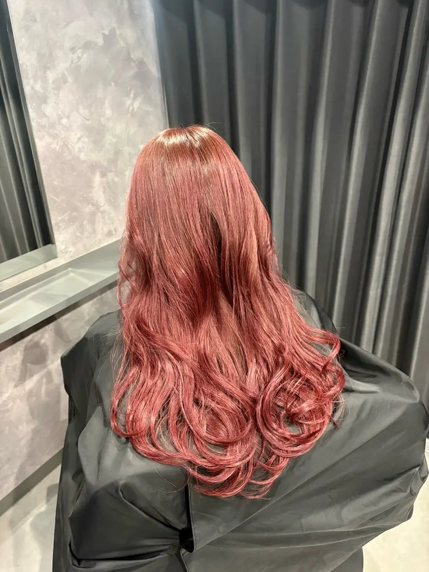 カラー ブリーチ グラデーションカラー カット ヘアカラー トリートメント nameless miichiのヘアスタイル