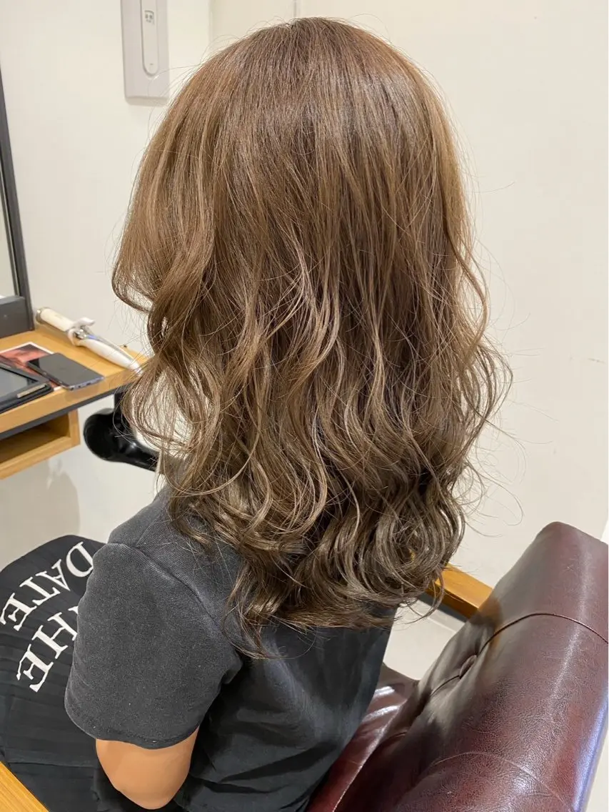 カラー 武藤 わかなのヘアスタイル