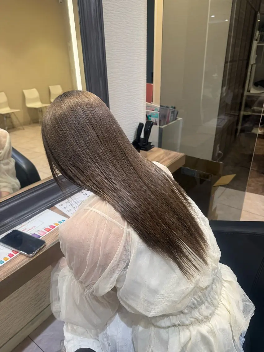 ロング カラー さら艶レイヤーカット 🩶Suzuneのヘアスタイル
