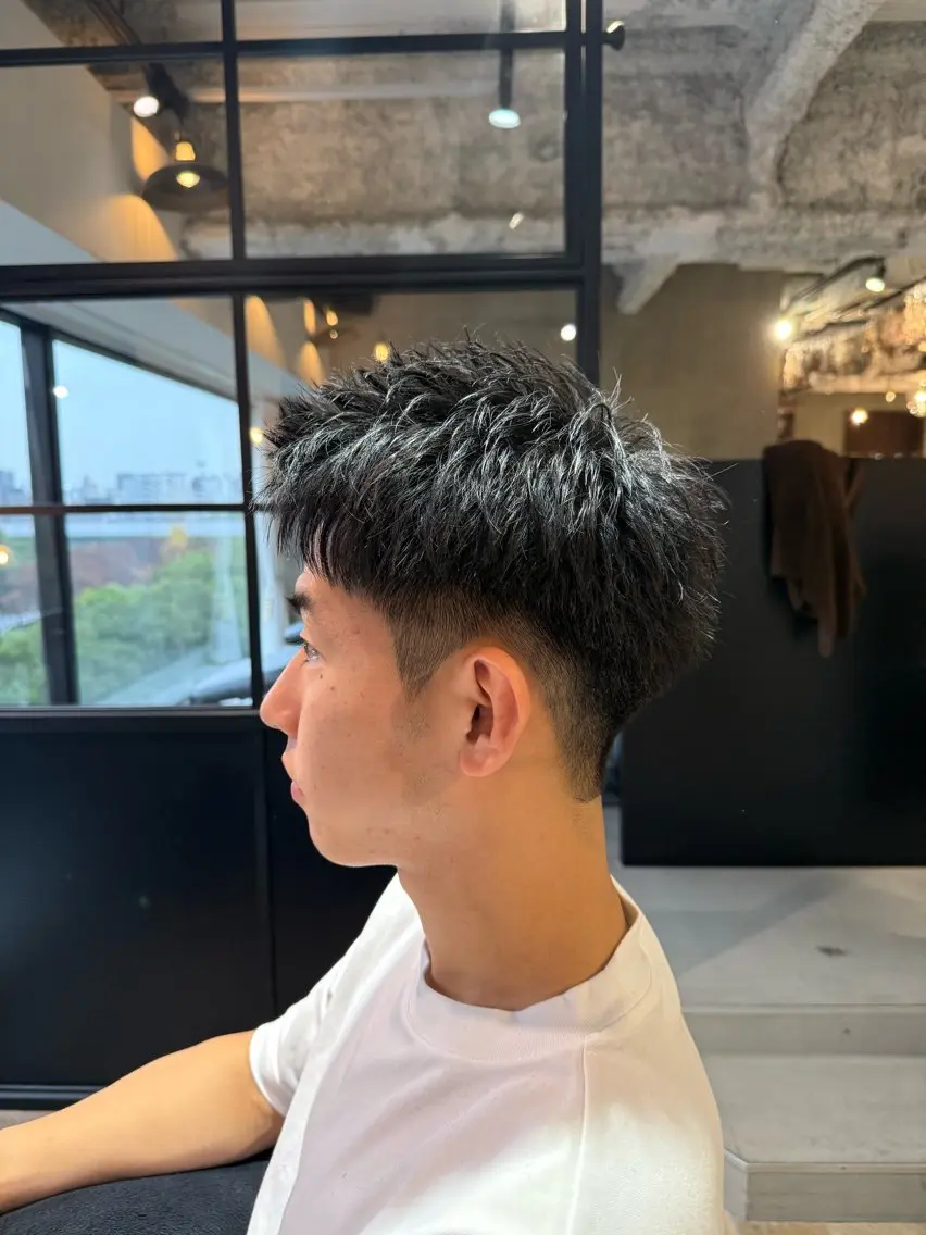 ショート ショートヘア 艶感/レイヤーカット 🌐Taketoのヘアスタイル