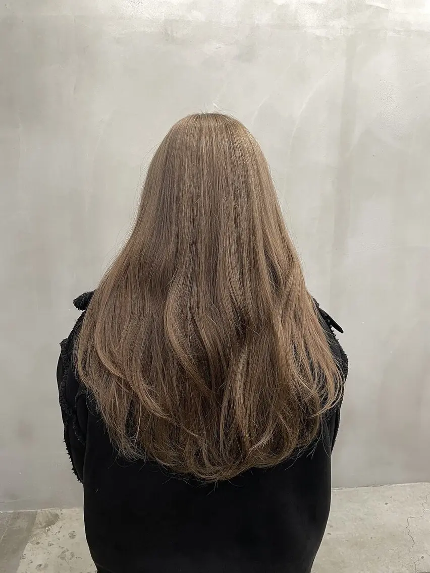 ロング カラー カット ヘアカラー 松本 ひなのヘアスタイル