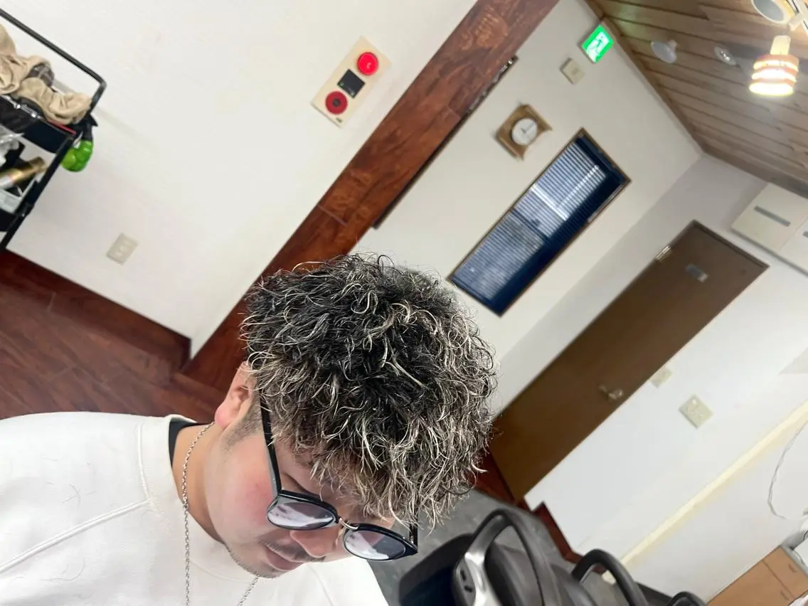イケメンカット+シャンプー付の写真