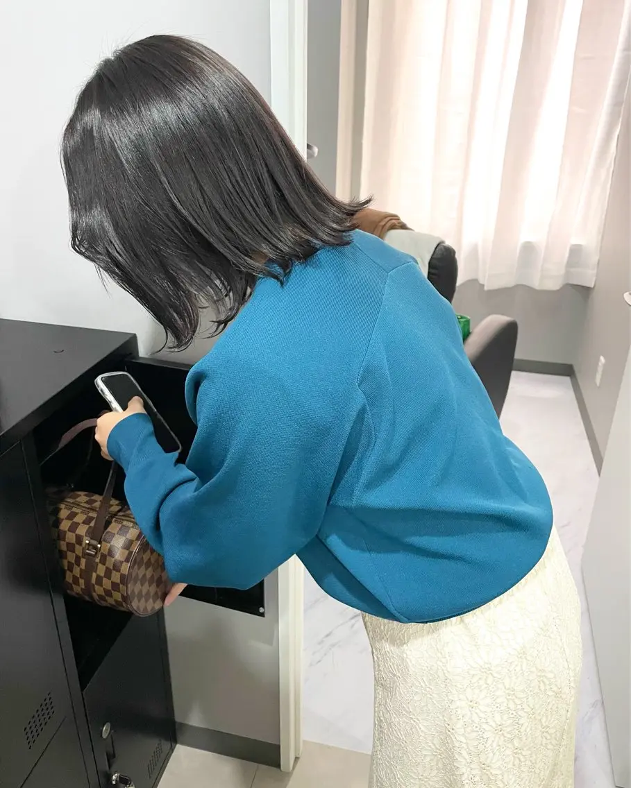 ミディアム カット ヘアカラー トリートメント Kamie 三宮のヘアスタイル