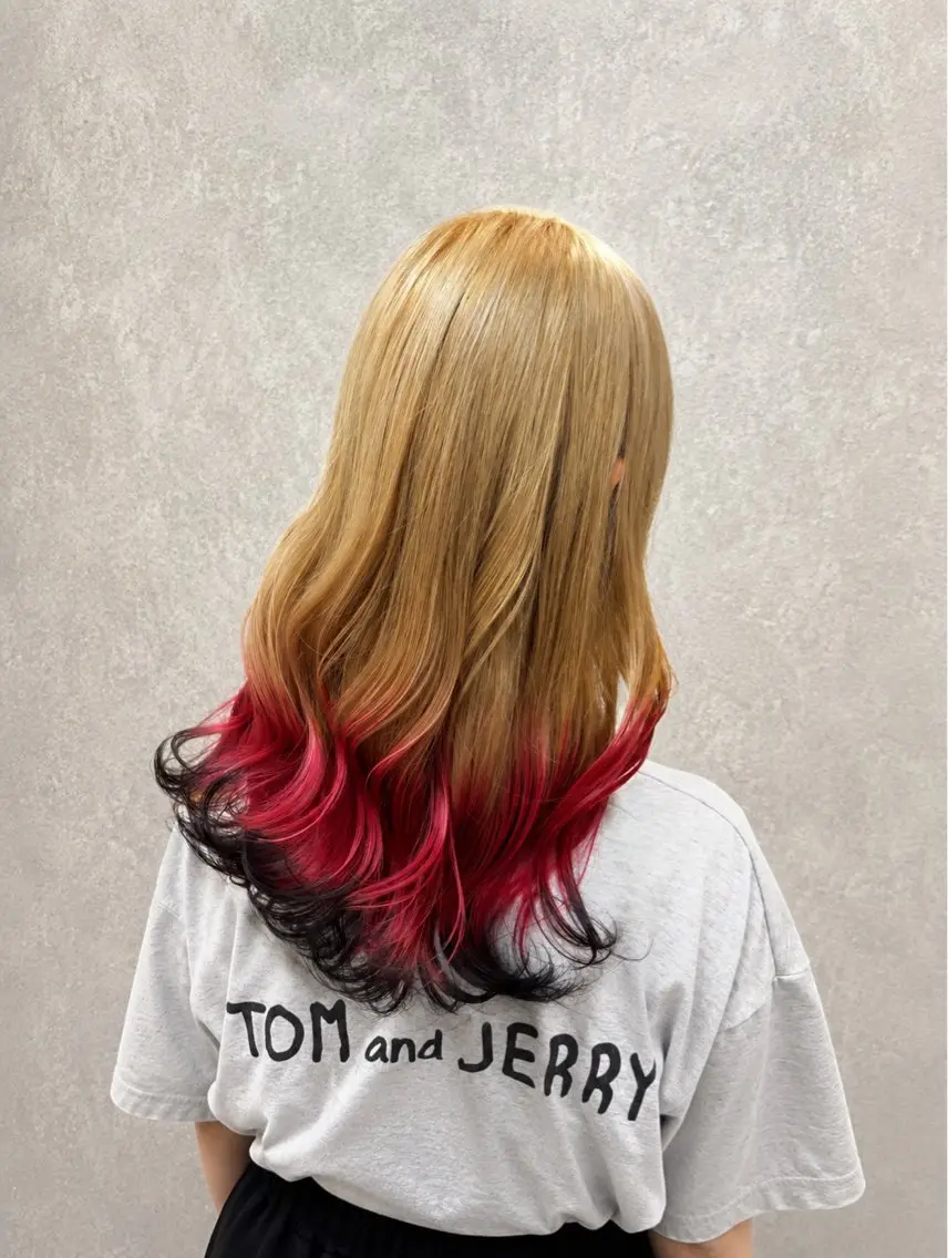 ロング カラー ベージュカラー 黒髪 ハイトーンカラー ハイトーンベージュ レッドカラー ヘアカラー トリートメント 【enil代表】 杉林和哉のヘアスタイル