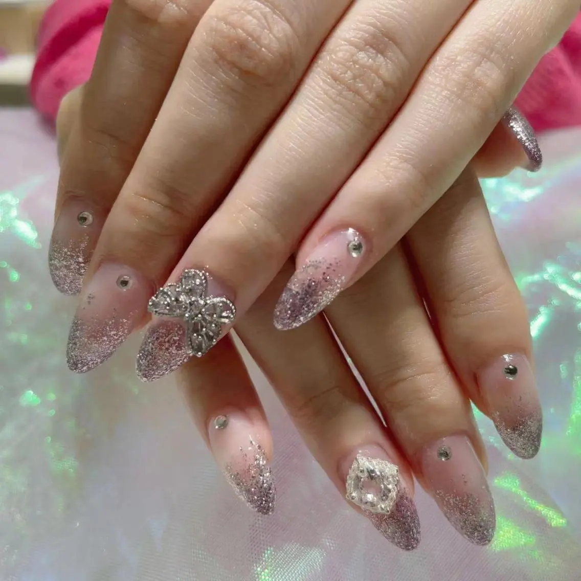 ネイル ハンドネイル Queens ciciのネイルデザイン